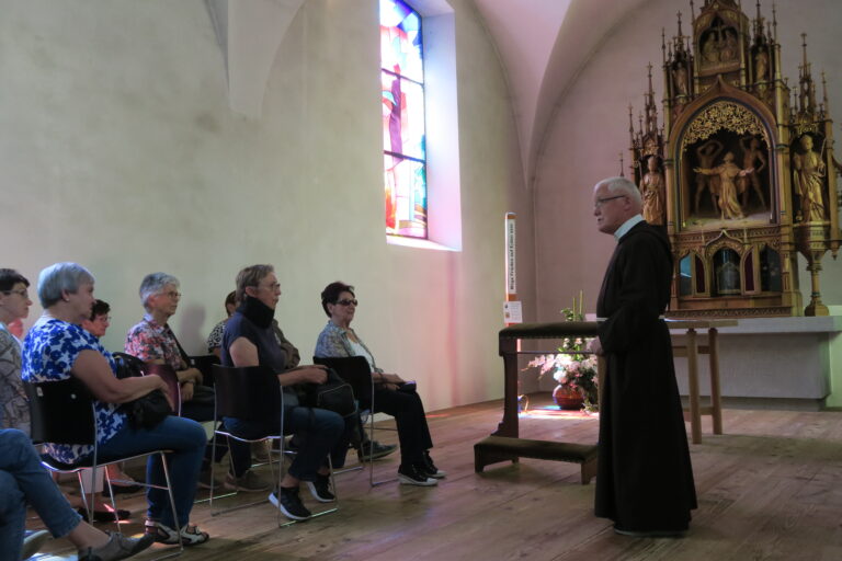 Besuch des Kapuzinerklosters in Feldkirch - Image 3